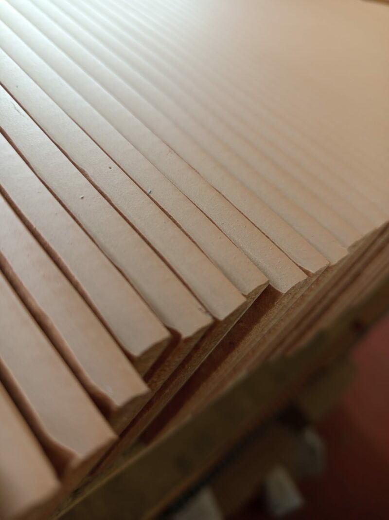 Battiscopa in gres 8x33